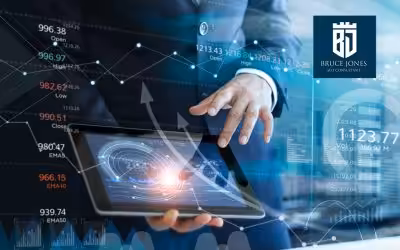 Top 7 Reasons To Hire An SEO Consultant + 4 Bonus Tips for Choosing the Right One